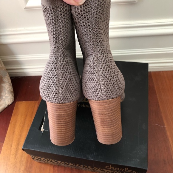 ♦️BNIB Charles David bootie - Picture 7 of 15